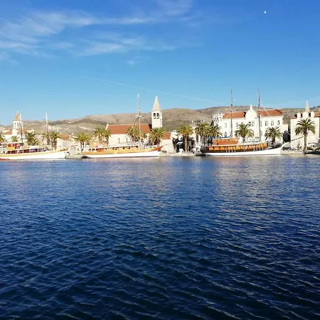 Luki Appartement Trogir